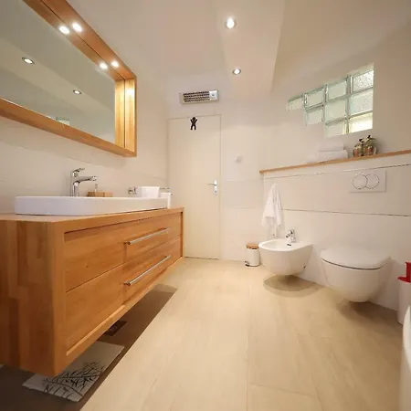 Appartement Apartman Gin *